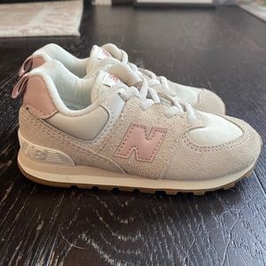 Toddler New Balance tennis shoes